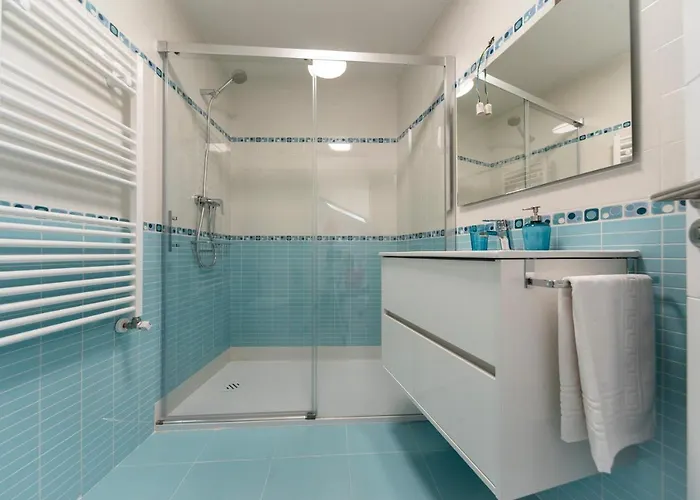 Vizcainos Away Guest house